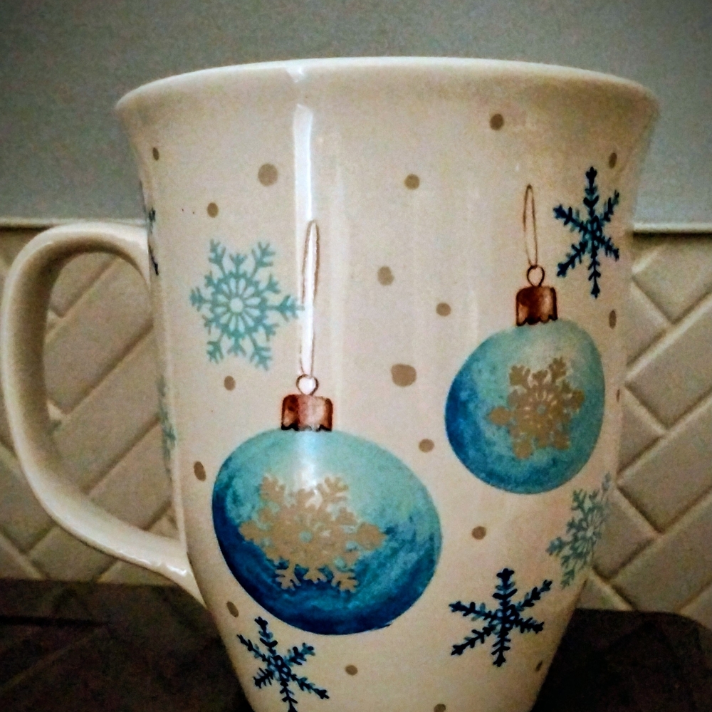 Holly Hill Festive Snowflake Ornament Mug